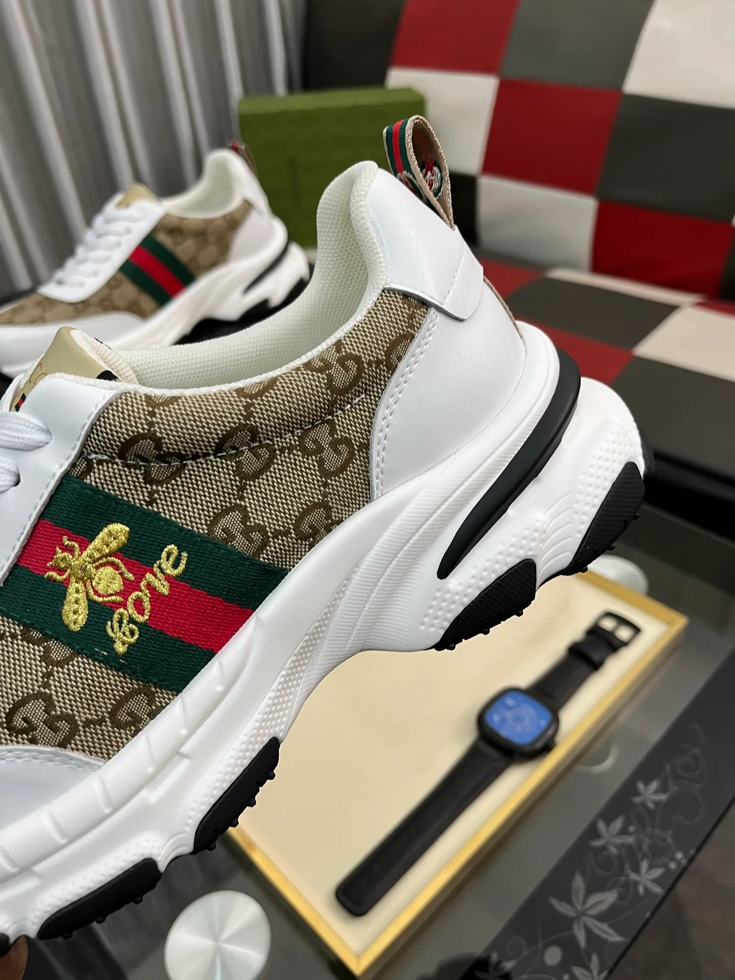 Men's Men's Shoes 💰458⌚️⌚️《Gucci*》The latest hot-selling casual shoes, top brand [seduce] luxury~purchase, top~quality. [Strong] The upper is made of imported breathable cowhide with material ➕ breathable sheepskin feet (•) and fine workmanship. Original stylish and stylish soft rubber wear-resistant and non-slip outsole, light and comfortable on the foot, size: 38-443️⃣colors available